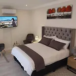 Lnd Luxury Apartment